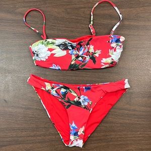 Women’s reversible bikini